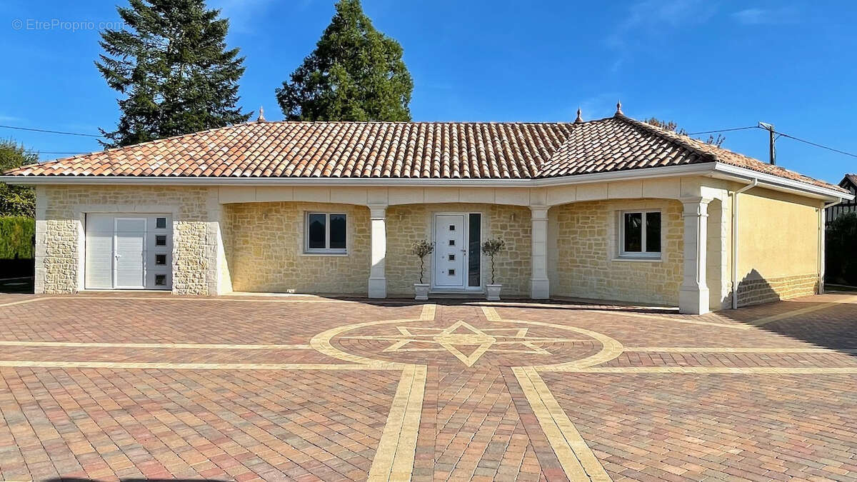 Maison à SAINT-DENIS-DU-BEHELAN