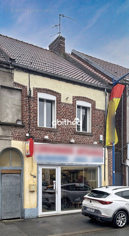 Appartement à SIN-LE-NOBLE