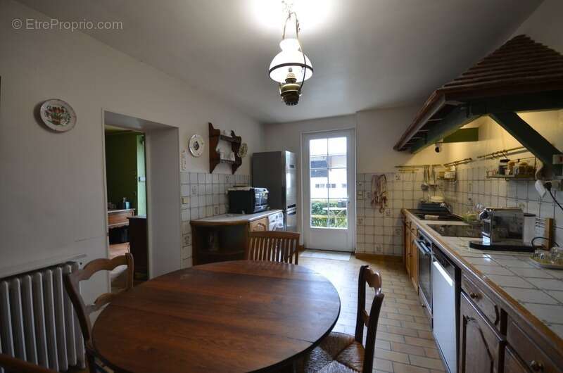 LA FERTE GAUCHER (77) à vendre Maison de caractère, idéale pour un artisan ou profession libérale - photo 8