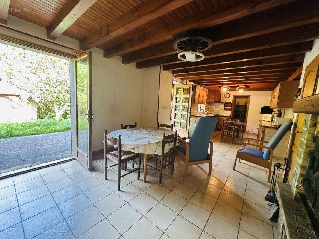 Maison à SAINT-LARY