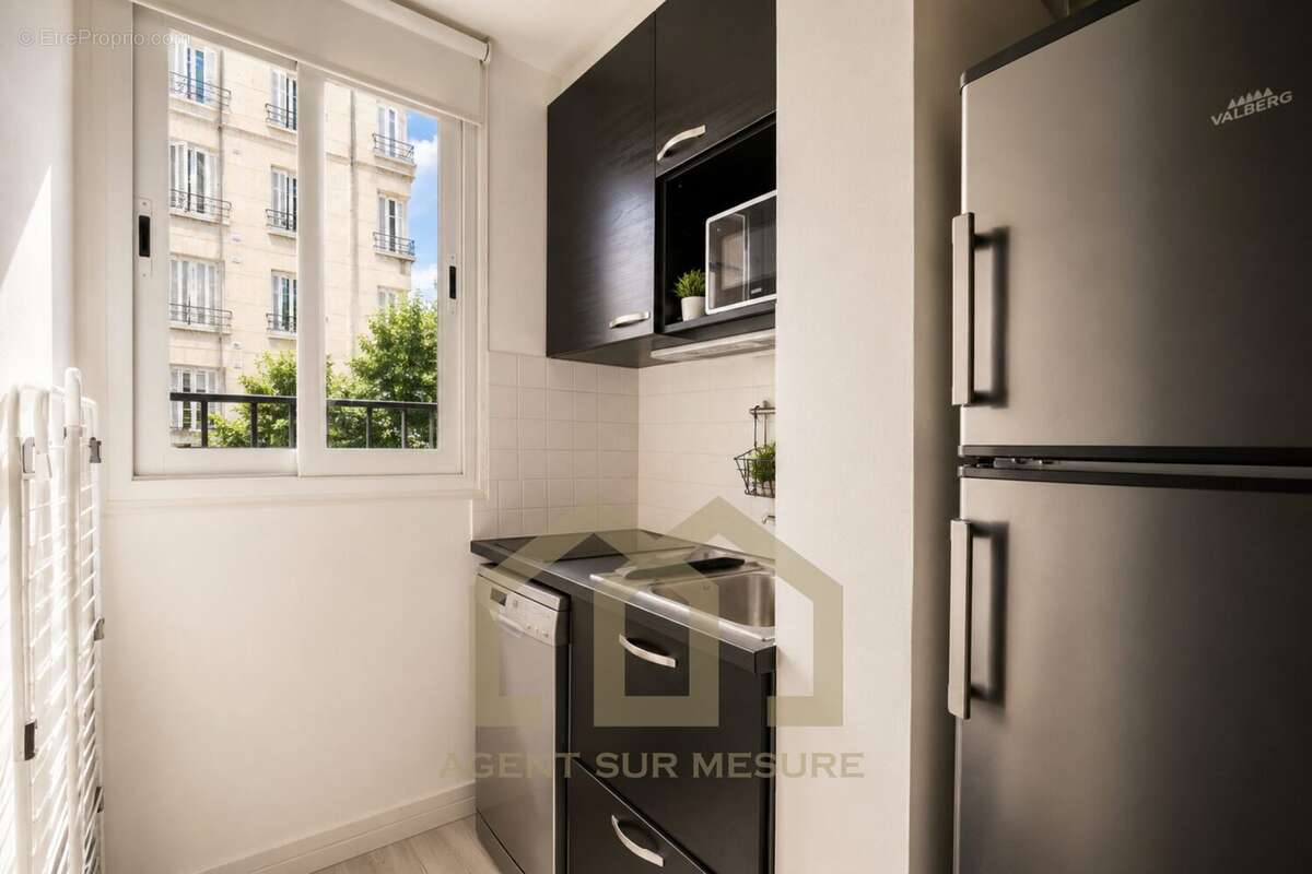 Appartement à PARIS-20E