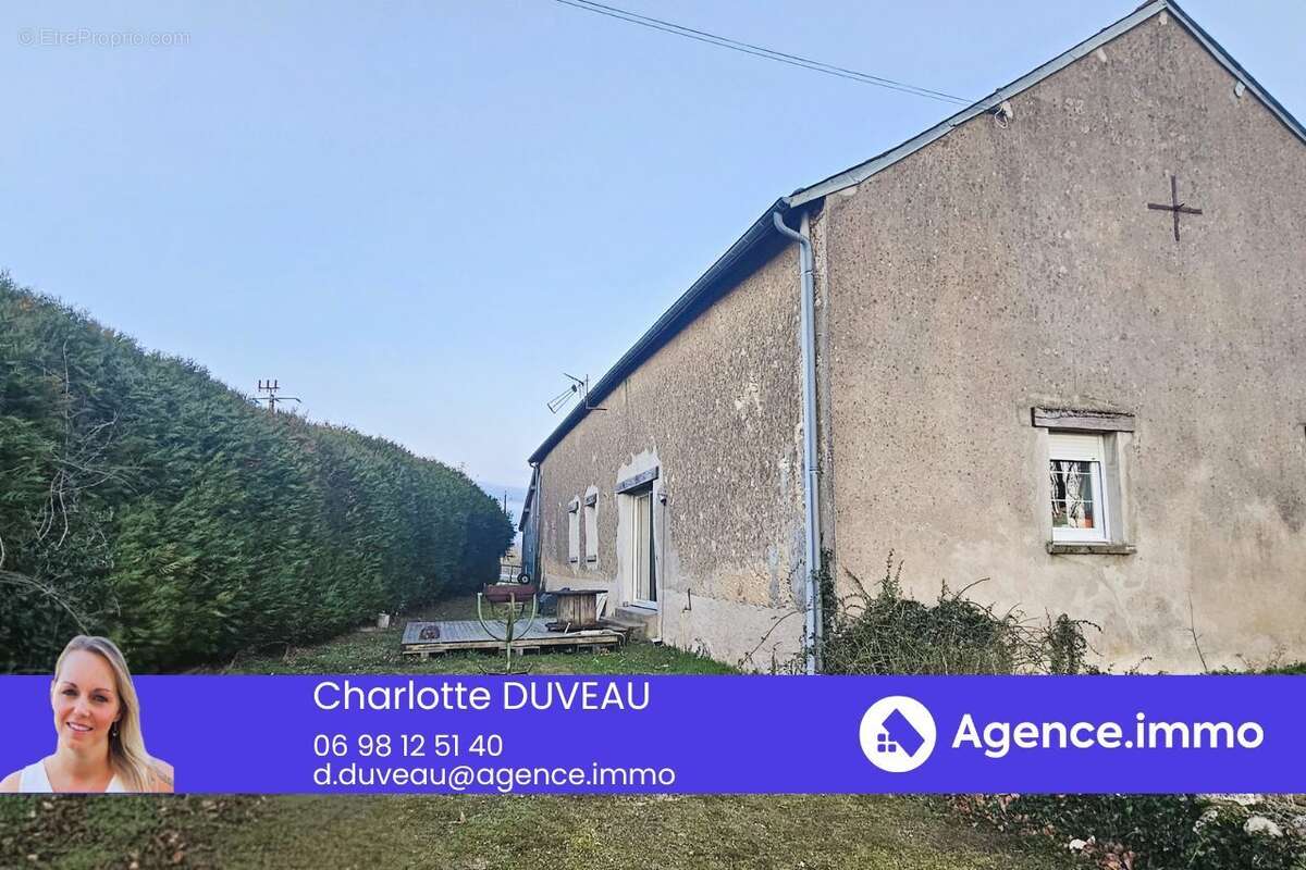 Maison à LUBLE