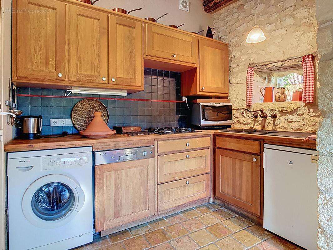 Maison à LES EYZIES-DE-TAYAC-SIREUIL