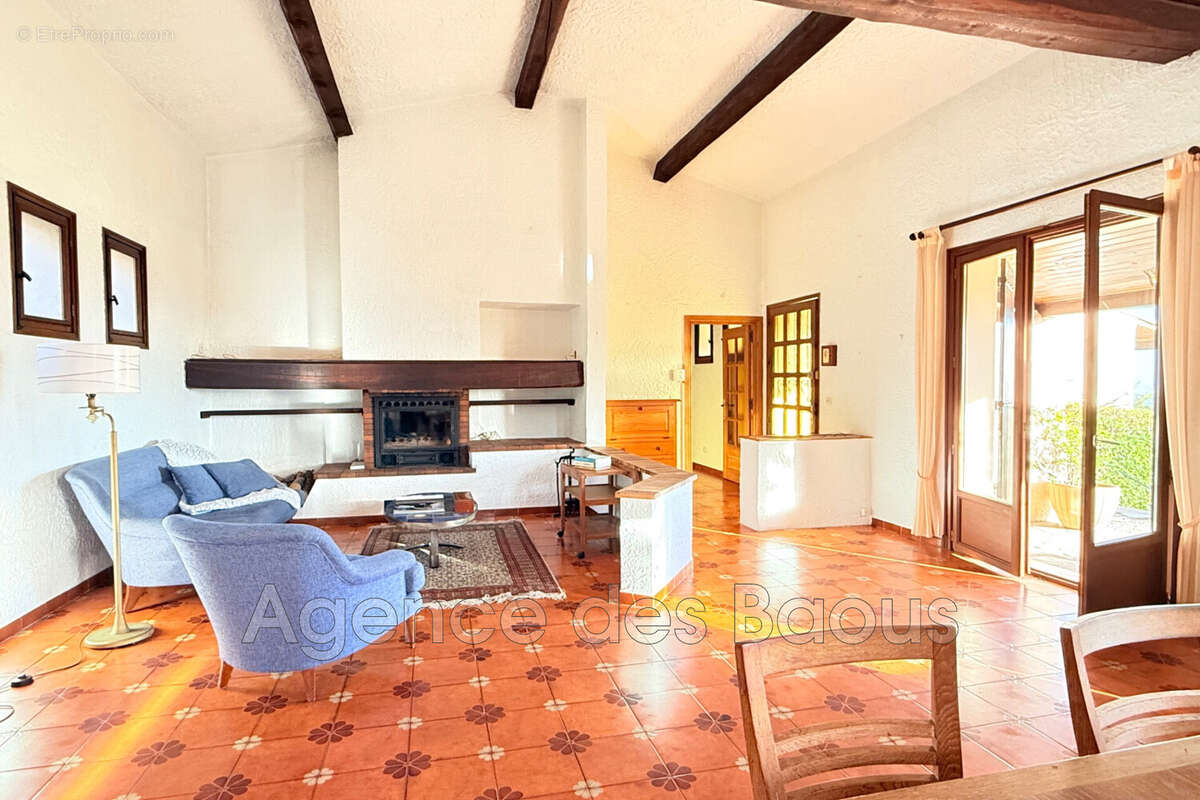 Maison à SAINT-JEANNET