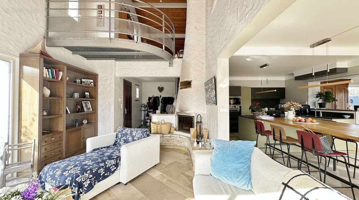 Maison landaise de type t6 de 177 m2 avec piscine - photo 6