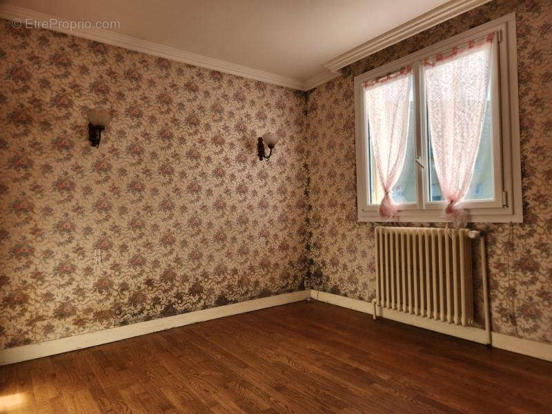 Maison à CHATEAUNEUF-EN-THYMERAIS