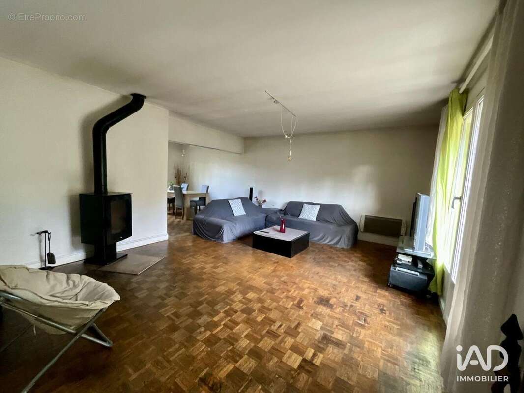 Photo 2 - Maison à ARPAJON