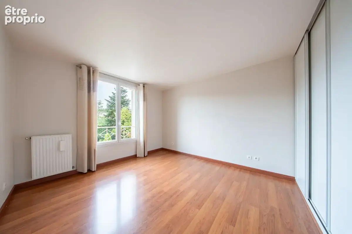 Maison de  8 pieces sur parcelle de 591 m2 - photo 7