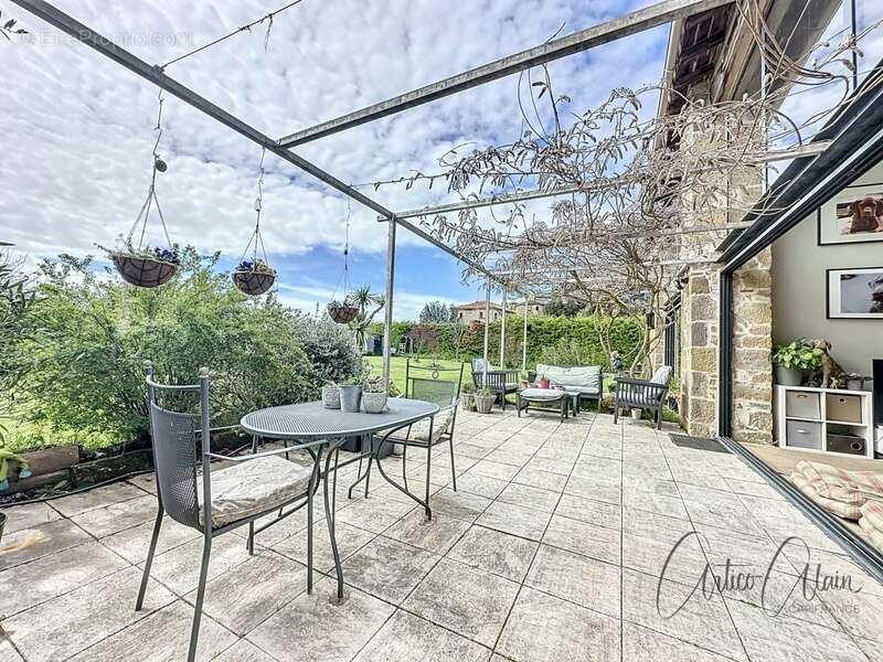 Dpt Haute Garonne (31), à vendre proche de VILLEFRANCHE DE LAURAGAIS maison en pierre de 676 m² - Terrain de 3 400m² - photo 16