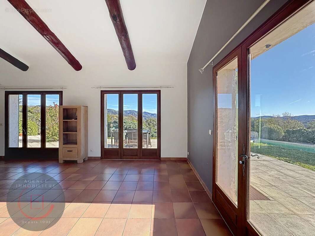 Maison à LES ADRETS-DE-L'ESTEREL