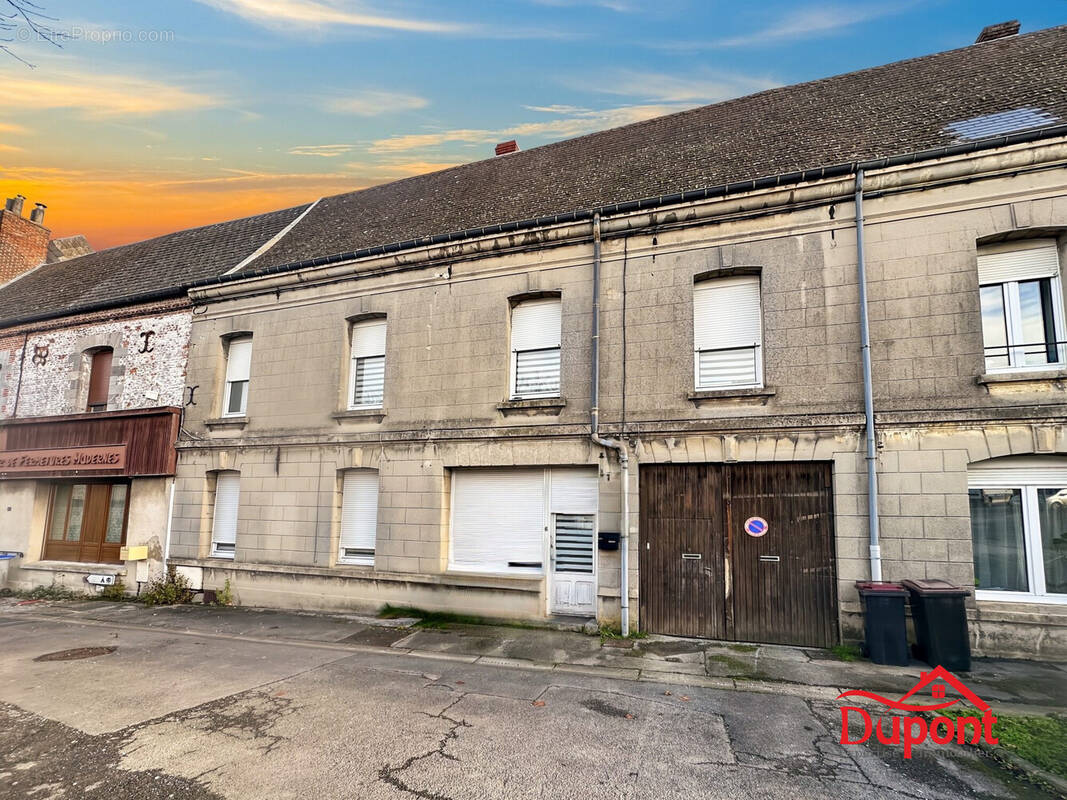 Maison à SOLRE-LE-CHATEAU