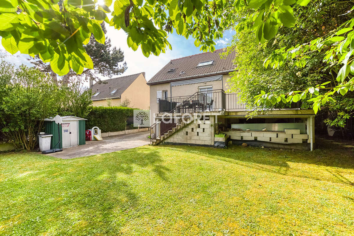 Maison à PONTAULT-COMBAULT