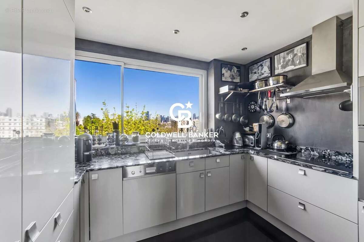 Appartement à SURESNES