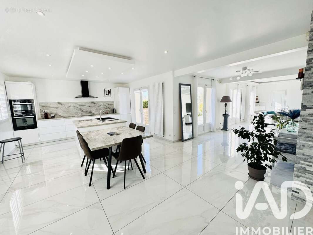 Photo 2 - Maison à CHAMPLAN