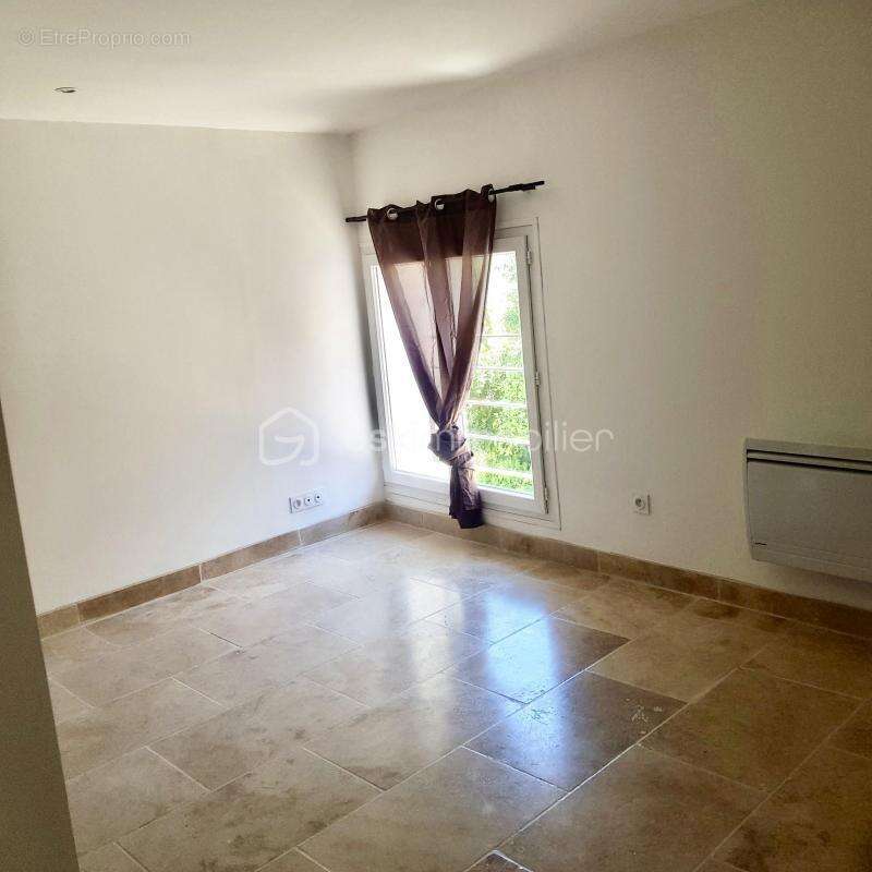 Appartement à LIMANS