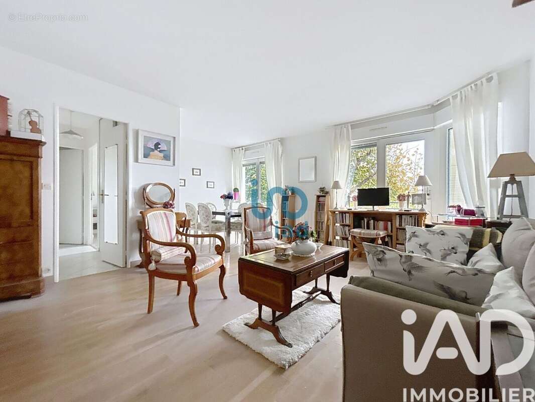 Photo 8 - Appartement à SURESNES