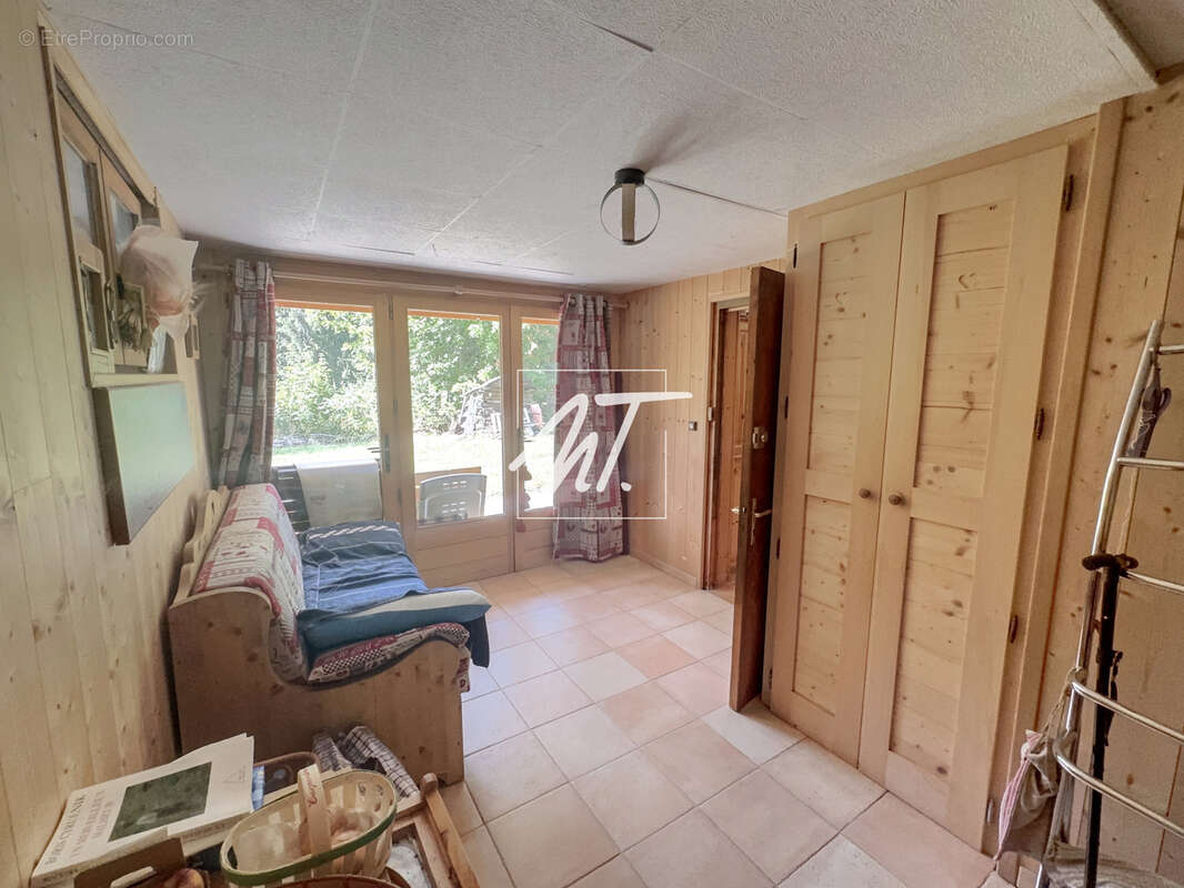 Rare à la vente   chalet d'alpage de caractère - photo 9