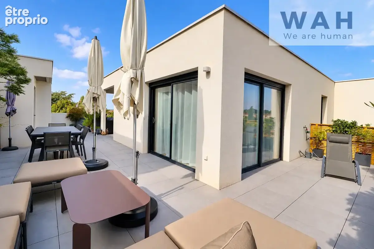 À vendre   mauguio   t5 dernier étage   127 m2   101 m2 de terrasses   double garage - photo 2