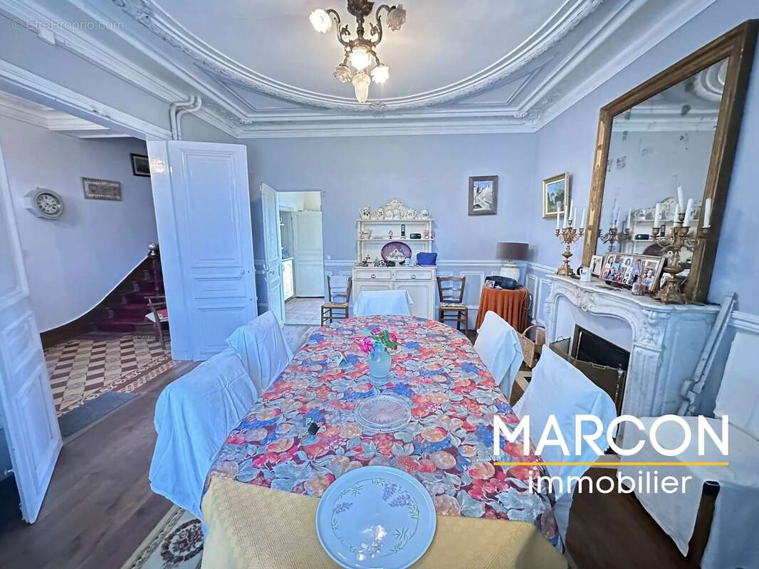 Maison à AUBUSSON