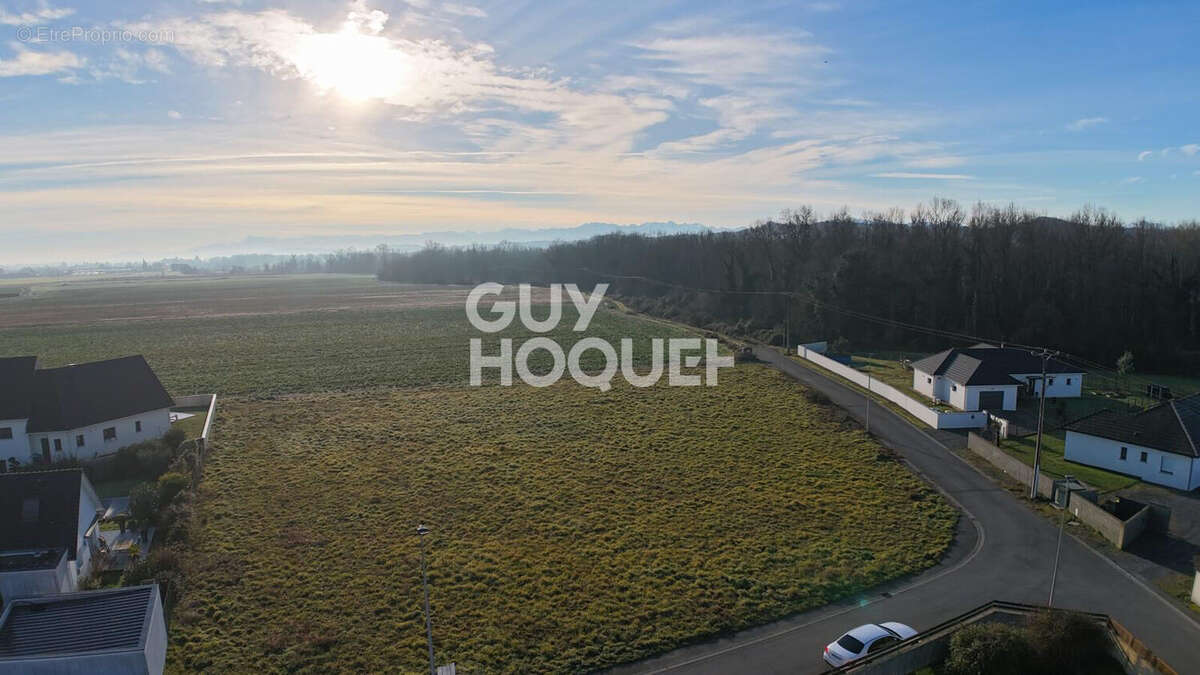 Terrain à LABASTIDE-CEZERACQ