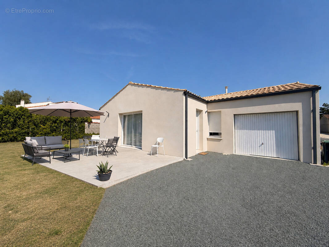 Maison à SAINT-VAIZE