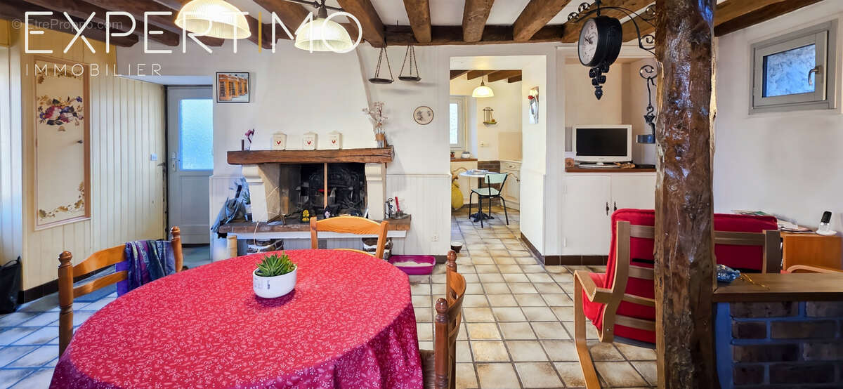 Maison à JANVILLE-SUR-JUINE