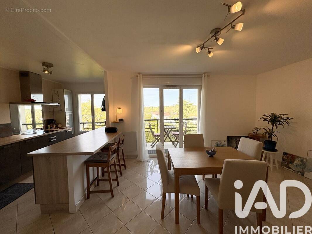 Photo 1 - Appartement à SAINT-FARGEAU-PONTHIERRY