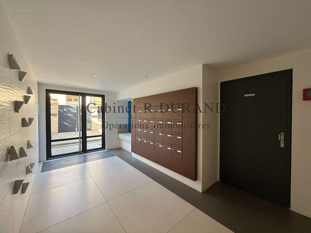 Appartement à LA GARENNE-COLOMBES