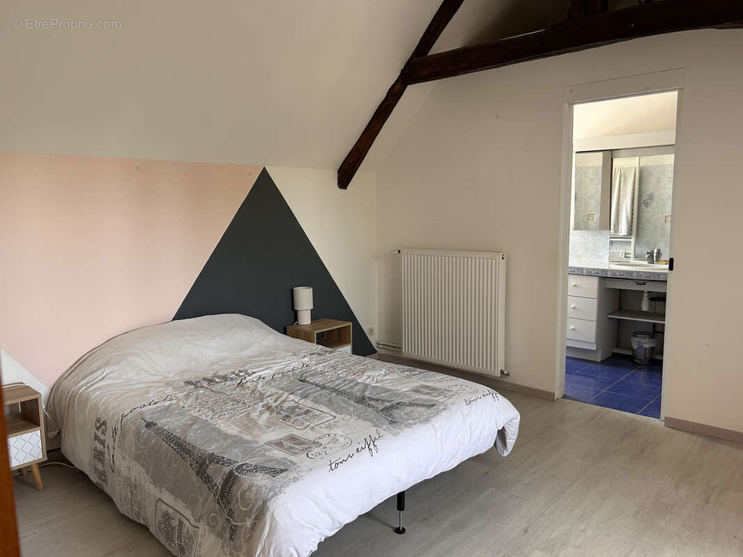 A VENDRE Longère 5 pièces avec piscine et jardin à Prissac - photo 11