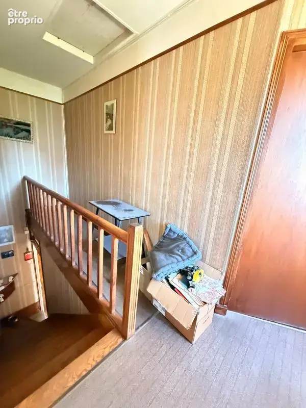 EN EXCLUSIVITE ! Maison en pierre de 136m², 2 garages sur terrain de 950m² 71 500 € - photo 5