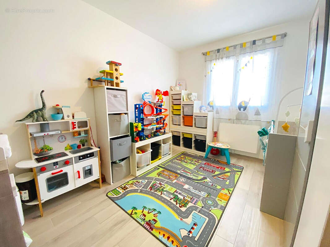 Maison à PARENTIS-EN-BORN