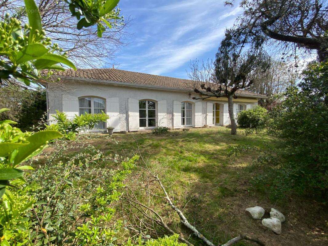 Maison à SAINT-LOUBES