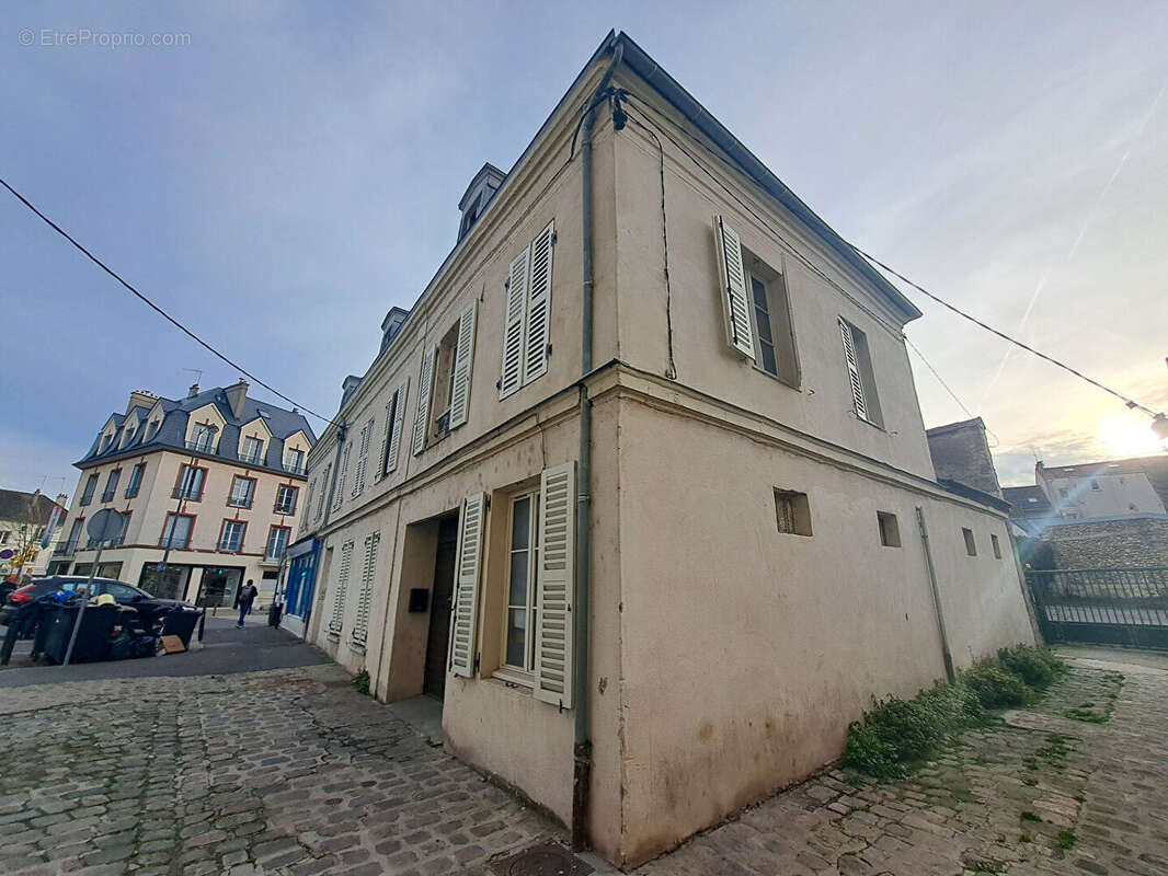 Appartement à MELUN