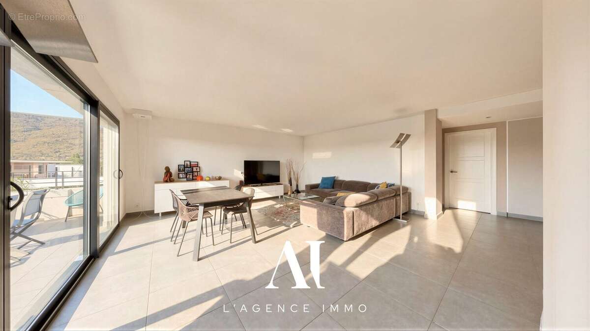 Appartement à SAINT-GENIS-POUILLY