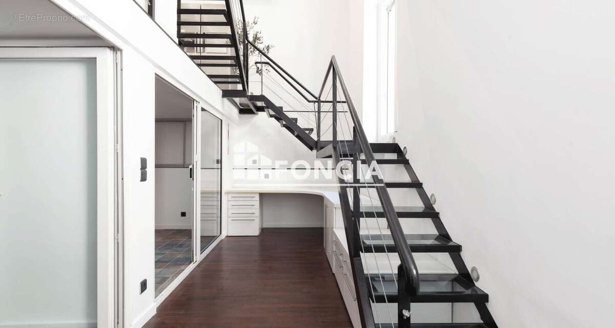 Appartement à MARSEILLE-6E