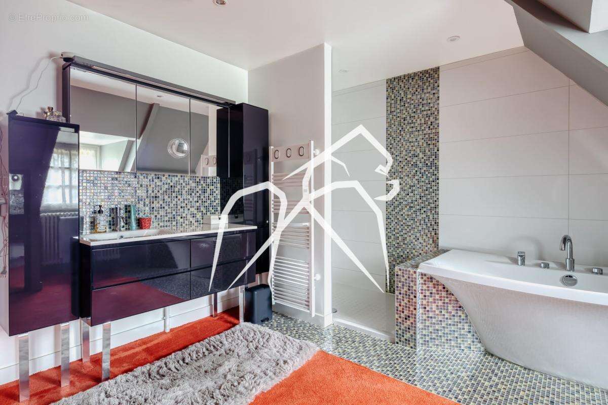 Maison à ISNEAUVILLE