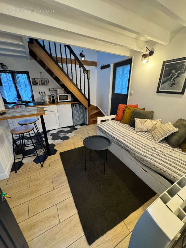 Maison à FRENEUSE