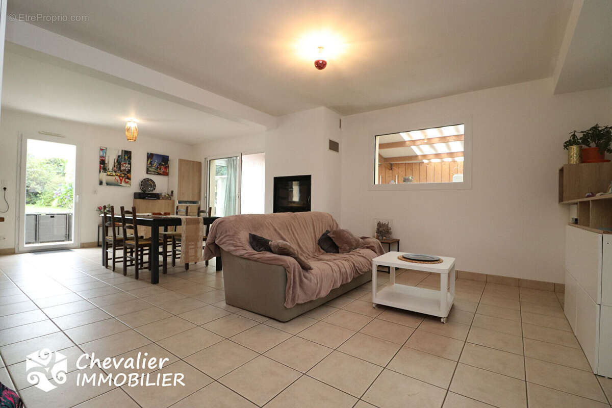 Maison à SAINT-NOLFF