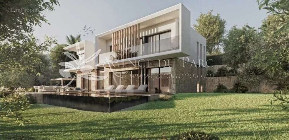 Maison à VALLAURIS