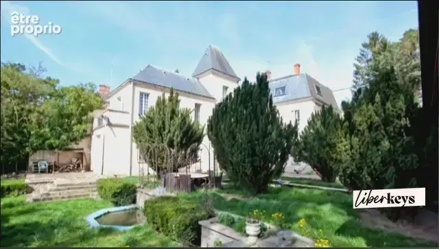 Un patrimoine de caractère de 440 m² de 16 pièces de 3000 m² de jardin au cœur de Saint-Chéron 91530 - photo 2