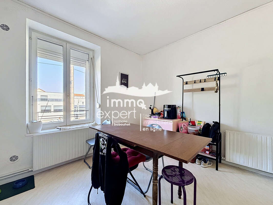 Appartement à MIRECOURT
