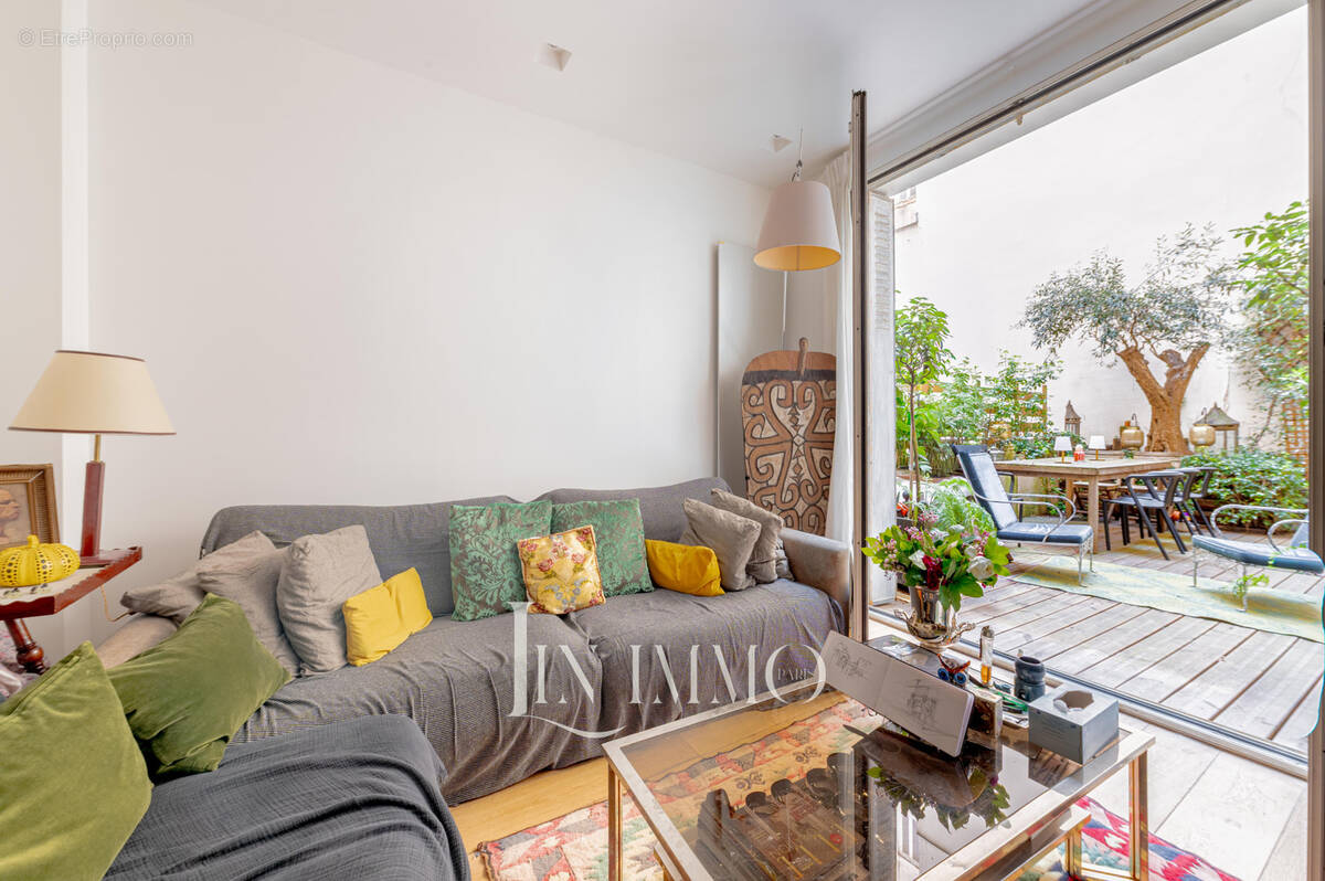 Appartement à PARIS-17E