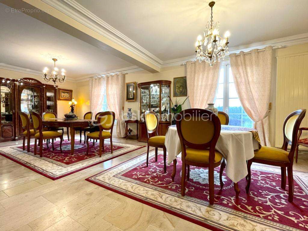 Domaine d’exception sur 2,4 hectares avec 3 habitations, piscine et étangs — 30 min Paris - photo 9
