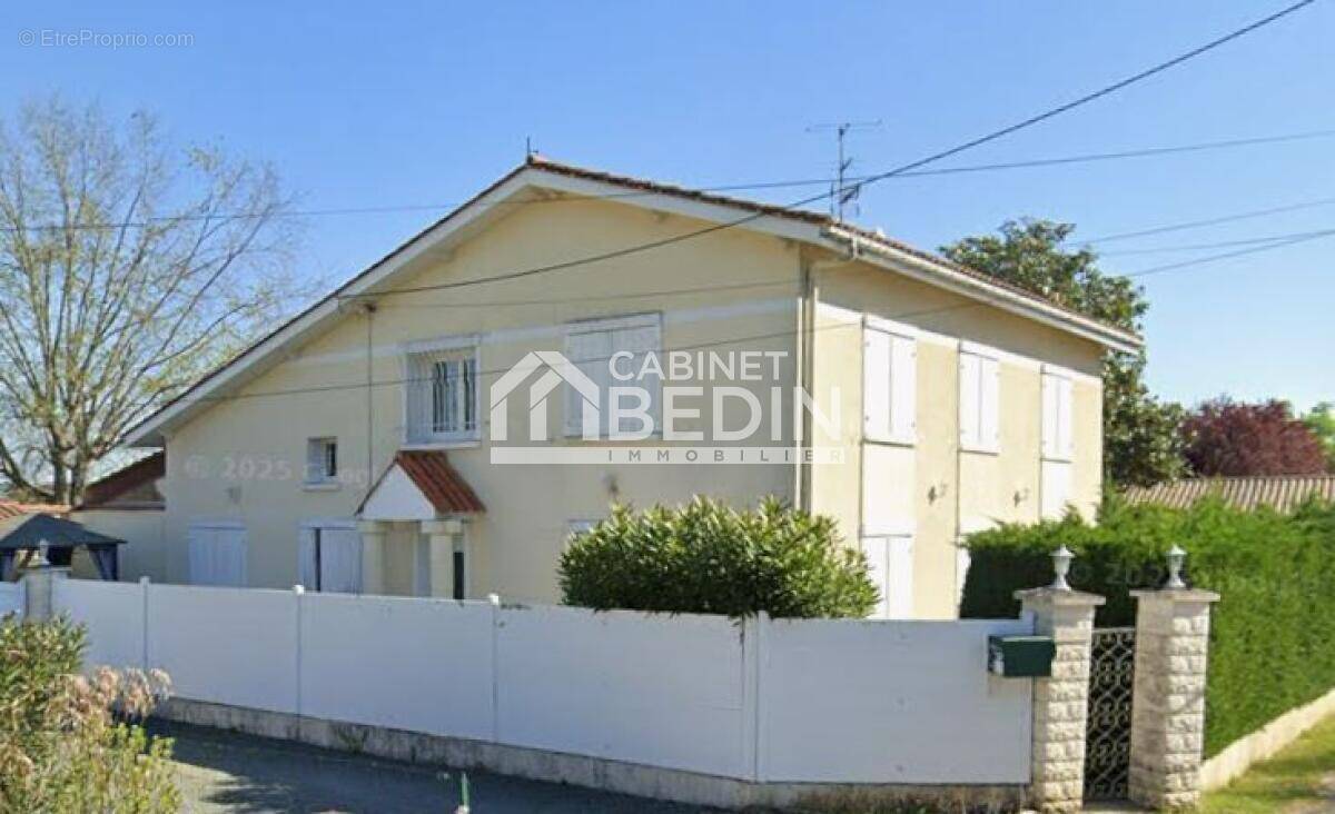 Maison à VILLEGOUGE