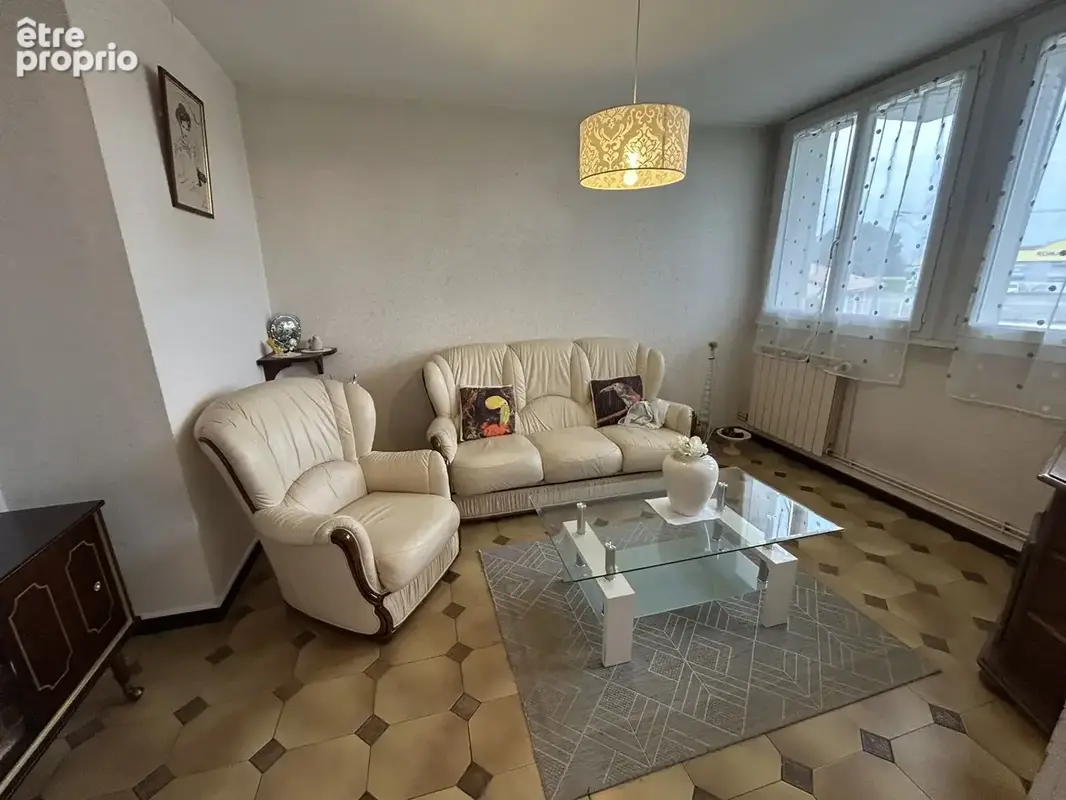 Appartement 5 pièces 90 m² à vendre à Romans-Sur-Isere (26100) - photo 3