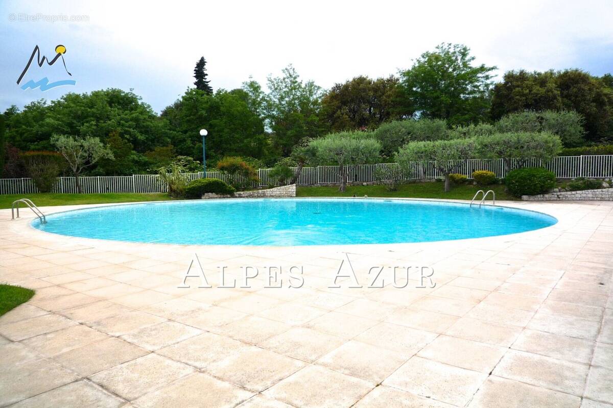 Appartement à VILLENEUVE-LOUBET