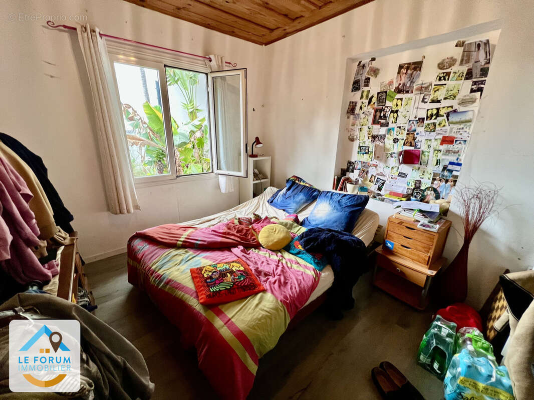 Tampon 97430 - vaste villa - dépendance - rendement locatif - beaux volumes - proche de tout - photo 4