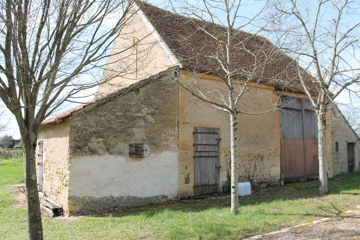 Maison à SAINT-JEANVRIN