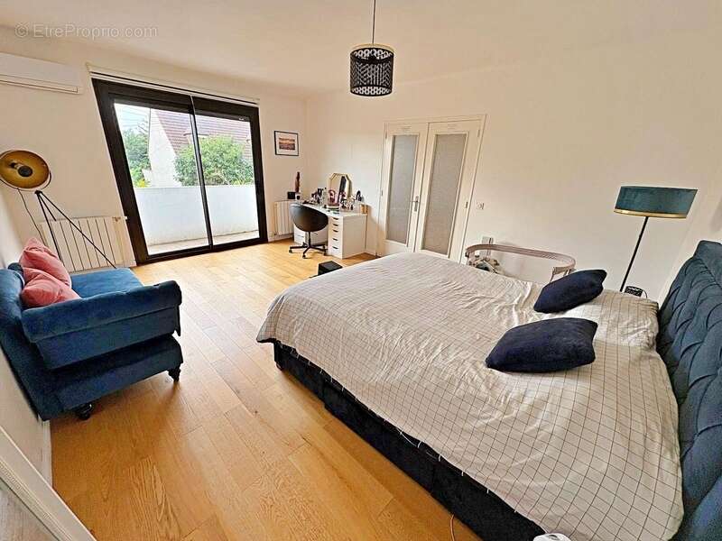 Maison à vendre 7 pièces ARGENTEUIL (95) - photo 11
