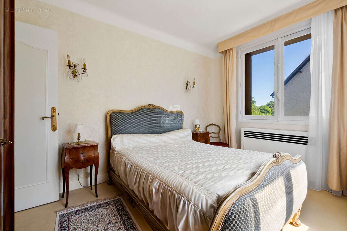 Maison à SAINT-GERMAIN-EN-LAYE